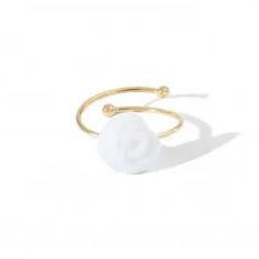 Yolaine Giret Bijoux en Porcelaine - image 4