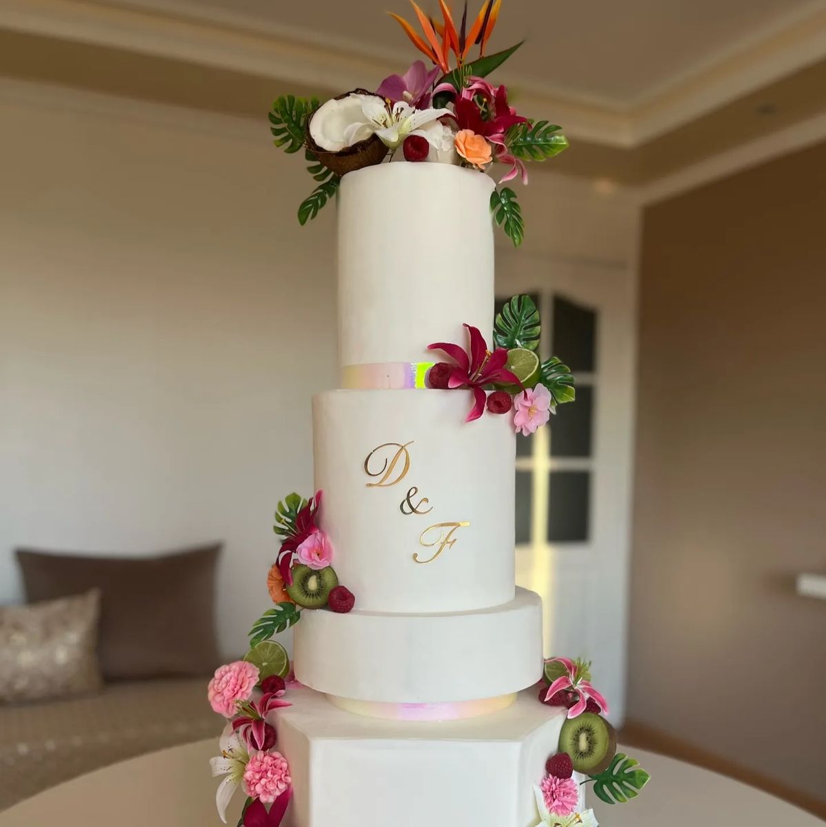 C-H Cake Design Cake Maison 60 - image 5